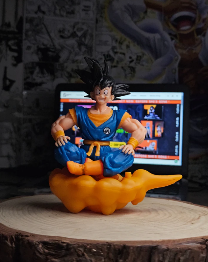 DBZ Goku on Cloud Model 2 | 14 cm Action Figure