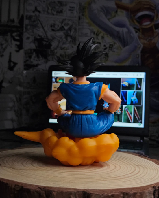 DBZ Goku on Cloud Model 2 | 14 cm Action Figure